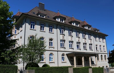 Foto: Außenansicht Franz-von-Sales Realschule